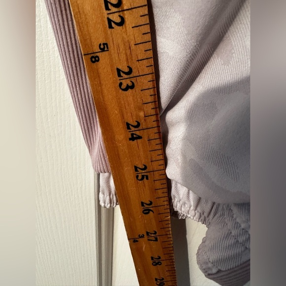 NWT ATHLETA Brooklyn Lined Camo Jogger 16 Light Lavender Stretch Spring Pockets - Picture 10 of 14